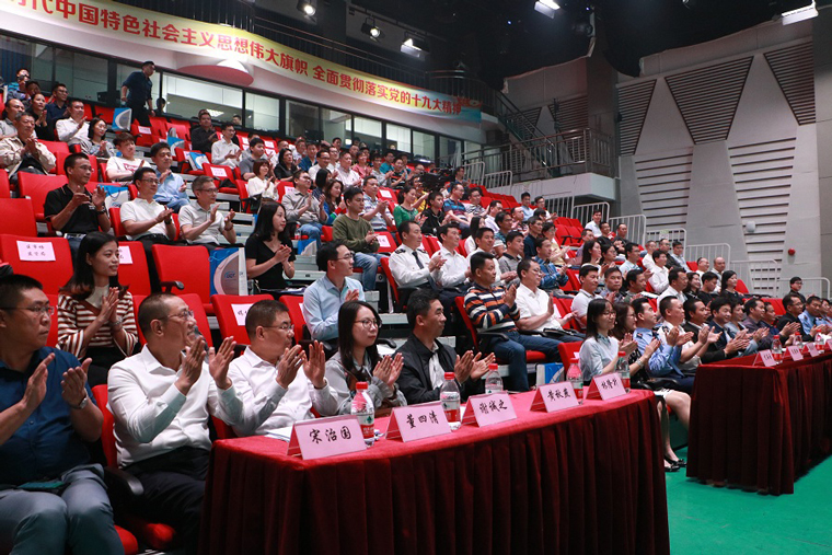 南宫娱乐出席广州演艺灯光产品质量国际比对研究提升工程结果宣布会