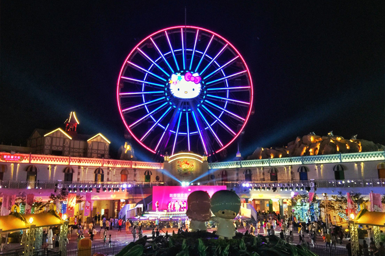 Hello Kitty乐园夜公园灯光音乐喷泉